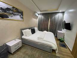 Cee- Jackson Apartment