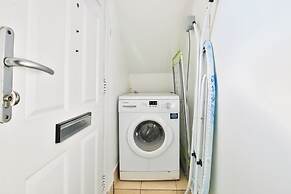 2 Bed Apartment Near Cardiff Bay