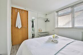 2 Bed Apartment Near Cardiff Bay