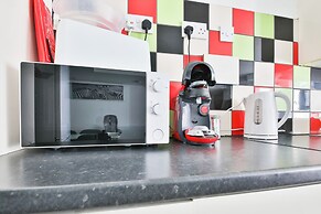 2 Bed Apartment Near Cardiff Bay