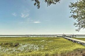 Midway House by Sunbury Channel - Walk to Marina!