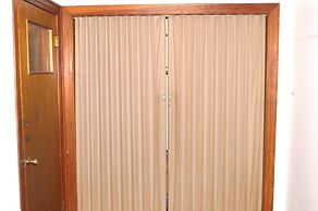 Walk to Downtown Scene