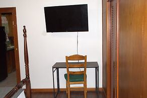 Walk to Downtown Scene