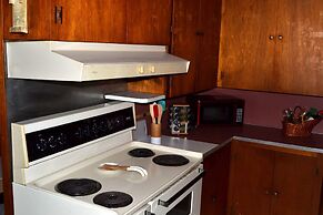 Walk to Downtown Scene