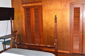 Walk to Downtown Scene