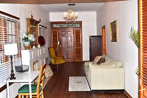 Walk to Downtown Scene