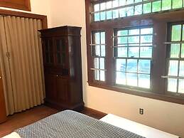 Walk to Downtown Scene