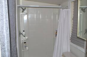 Walk to Downtown Scene