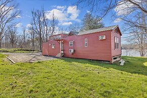 Whiskey Bay Hideaway Your Riverside Escape