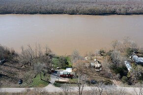 Whiskey Bay Hideaway Your Riverside Escape