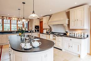 Summer Gaze House Sleeps 14 - From 1300 Per Night