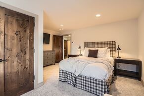 311 Ontario Mountain Majesty 5 Bedroom Home