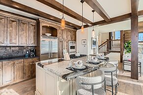 311 Ontario Mountain Majesty 5 Bedroom Home