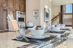 311 Ontario Mountain Majesty 5 Bedroom Home