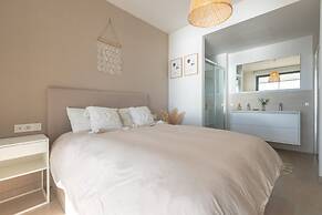 Bego a Sea View in Fuengirola