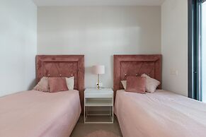 Bego a Sea View in Fuengirola