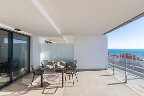 Bego a Sea View in Fuengirola