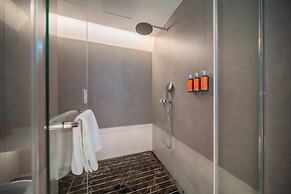 One Gem Hotel