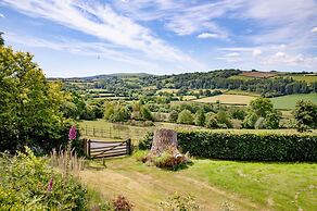 Linscott Farmhouse in Moretonhampstead