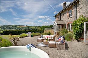 Linscott Farmhouse in Moretonhampstead