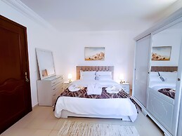 L'Orchidée - Luxury Suites