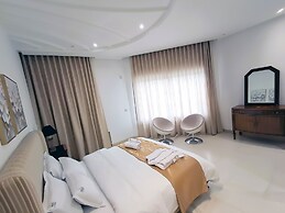 L'Orchidée - Luxury Suites