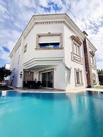 L'Orchidée - Luxury Suites