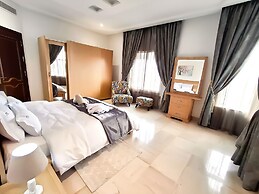 L'Orchidée - Luxury Suites