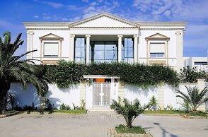 L'Orchidée - Luxury Suites