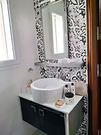 L'Orchidée - Luxury Suites