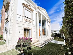 L'Orchidée - Luxury Suites