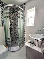 L'Orchidée - Luxury Suites