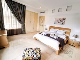 L'Orchidée - Luxury Suites