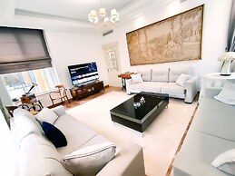 L'Orchidée - Luxury Suites