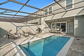 Beautiful 5BR Home Private Pool and Themed Rooms