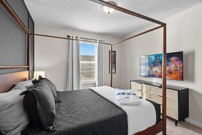 Beautiful 5BR Home Private Pool and Themed Rooms