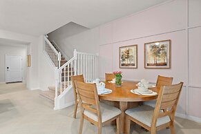 Beautiful 5BR Home Private Pool and Themed Rooms