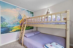 Beautiful 5BR Home Private Pool and Themed Rooms