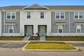 Beautiful 5BR Home Private Pool and Themed Rooms