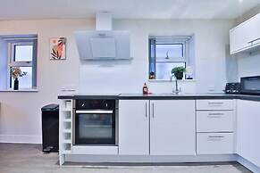 Whitchurch Place 2 Bed Flat in Cardiff