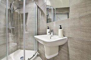 Whitchurch Place 2 Bed Flat in Cardiff