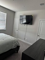 Spacious 2Br w/ Fireplace - Sleeps 4 - Bbq - Lake