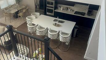 Spacious 2Br w/ Fireplace - Sleeps 4 - Bbq - Lake