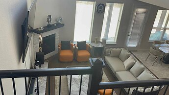 Spacious 2Br w/ Fireplace - Sleeps 4 - Bbq - Lake