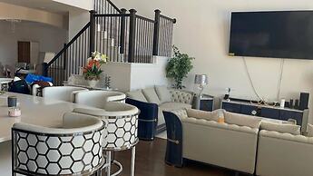 Spacious 2Br w/ Fireplace - Sleeps 4 - Bbq - Lake