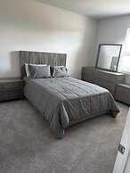 Spacious 2Br w/ Fireplace - Sleeps 4 - Bbq - Lake
