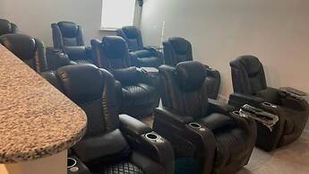 Spacious 2Br w/ Fireplace - Sleeps 4 - Bbq - Lake