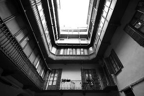 Casa Milano - Modernist Marvel