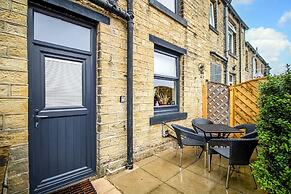 Cosy Walkers Retreat in Meltham Doggie Friendly