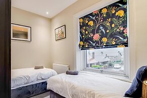 Cosy Walkers Retreat in Meltham Doggie Friendly